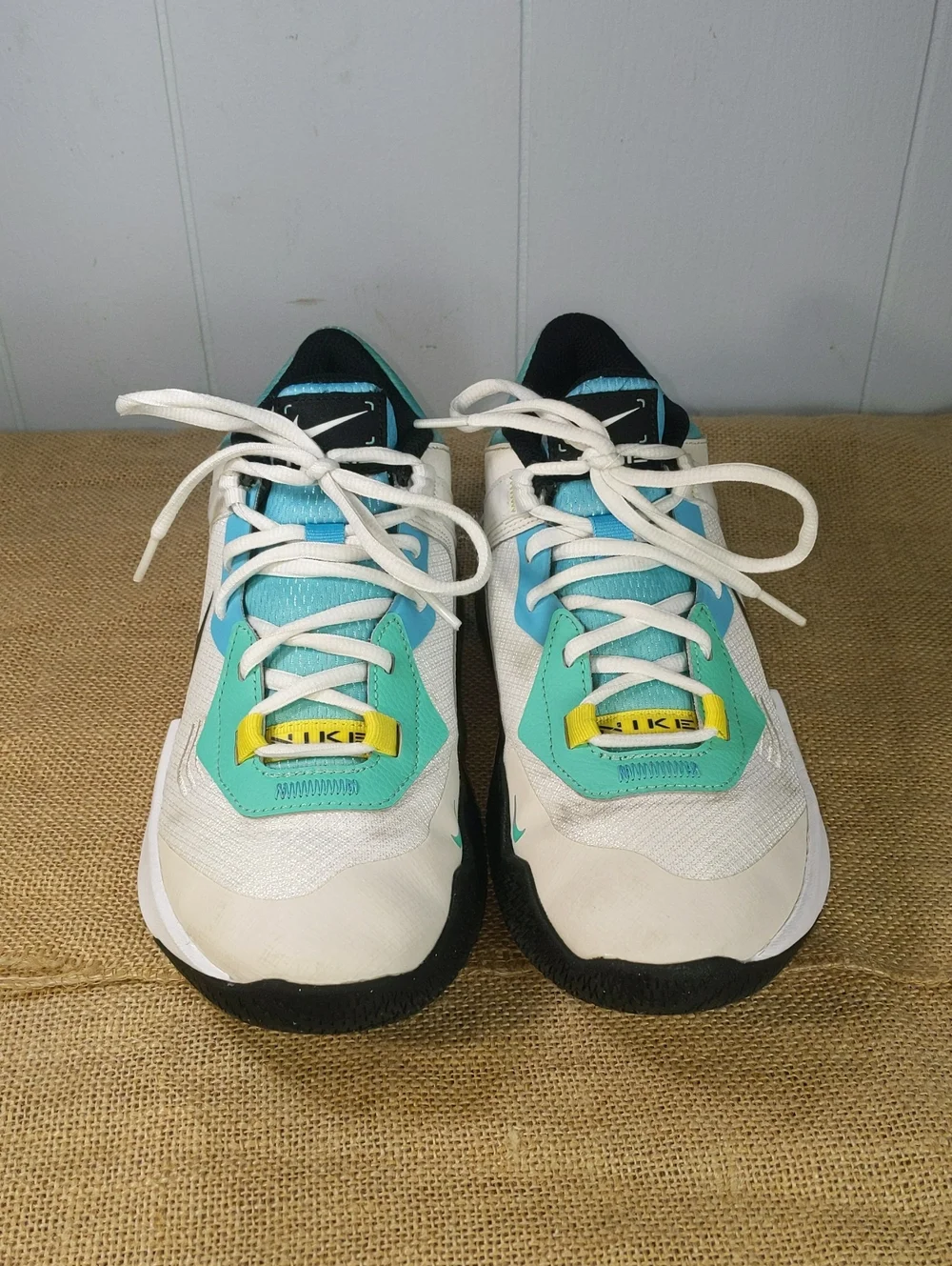 Nike Air Zoom Crossover Low 'Doodles' Kid's Basketball Shoes Sz 6Y, White/Blue